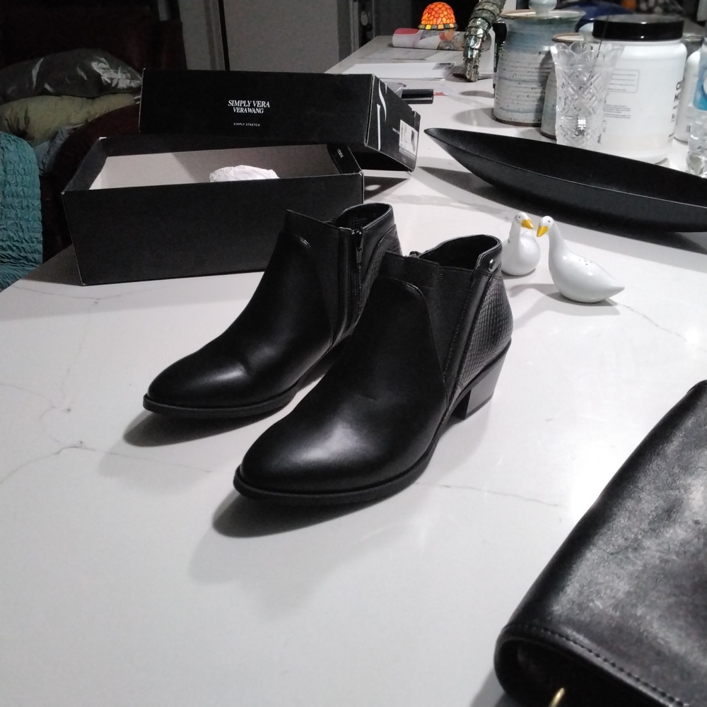 Simply Vera Vera Wang Classic Black Ankle Boots